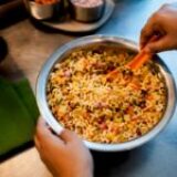 Bhel puri en España: no mezcles más de 10 minutos antes de servir