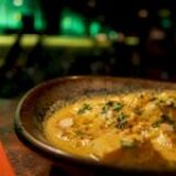 Qué es el korma: el curry cremoso de origen mogol