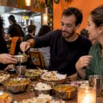 Cena de empresa india: cómo organizarla en España